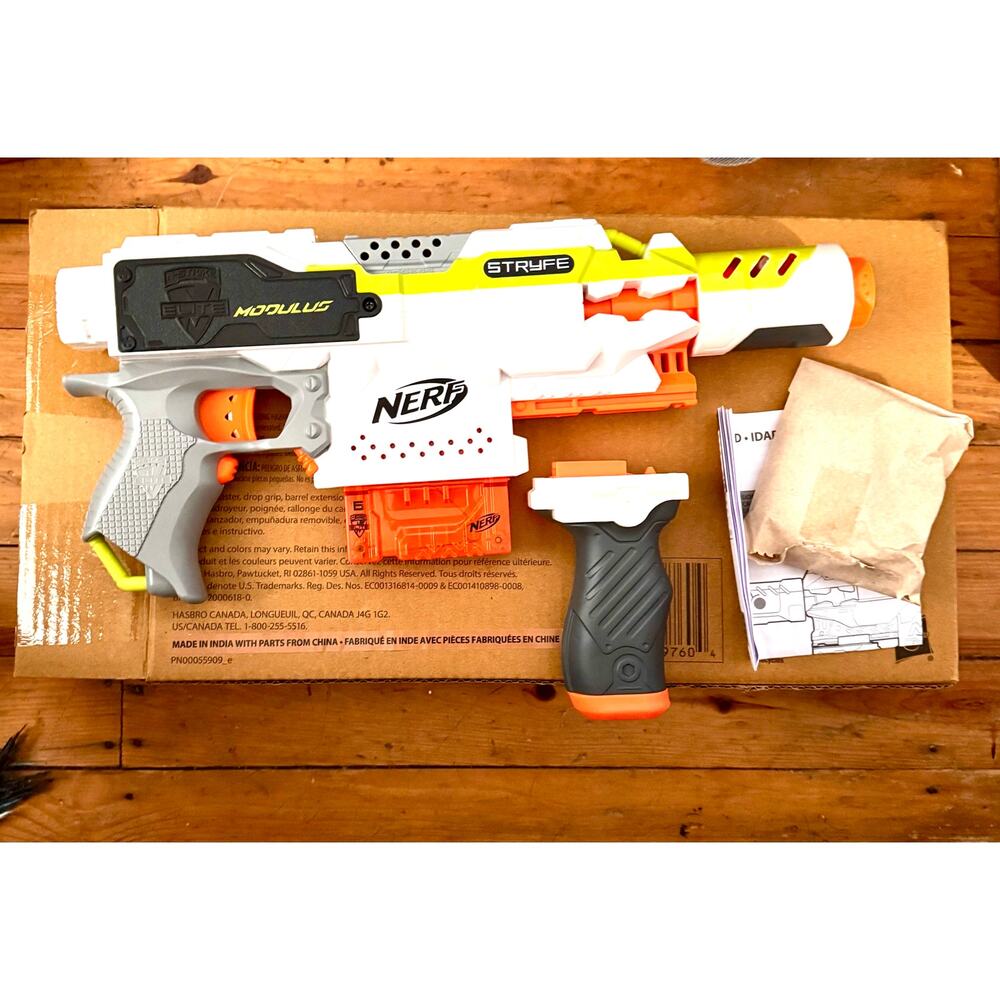 Nerf Modulus Stryfe Motorized Dart Blaster with Drop Grip, Barrel Extension New
